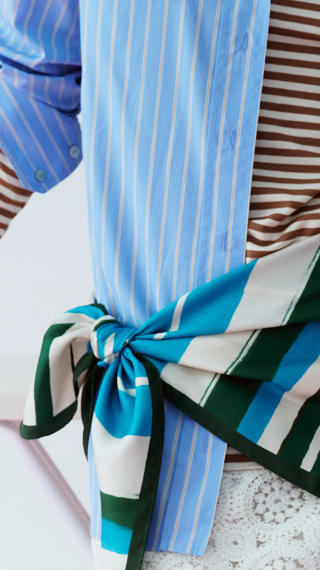 Foulard A Righe Bianche E Blu Intrend